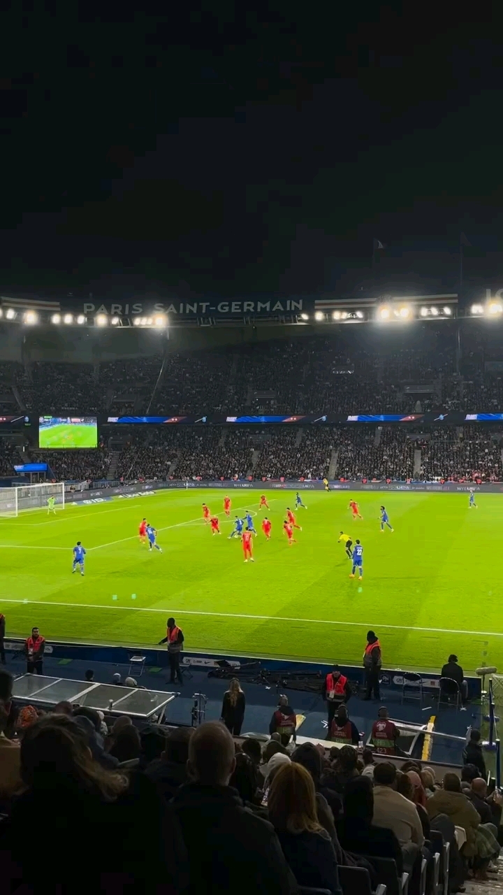 PANDA-姆巴佩回归赛场，大胜首场状态亮眼，加拿大队观众沸腾！的简单介绍